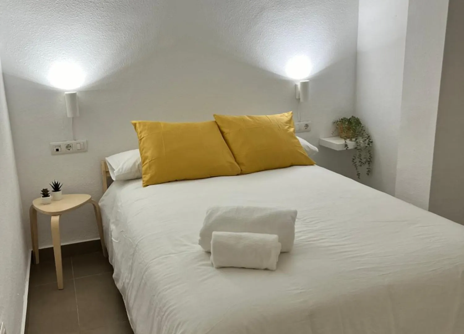 Malaga Prime Location - Stylish Apartment With Free Wifi, Free Parking, Steps From The Historic Center 0*,