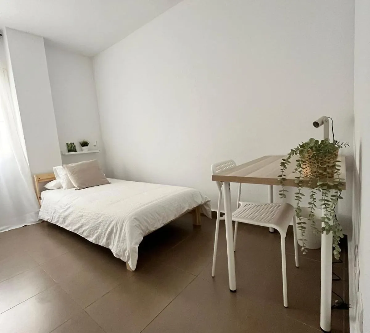 Malaga Prime Location - Stylish Apartment With Free Wifi, Free Parking, Steps From The Historic Center