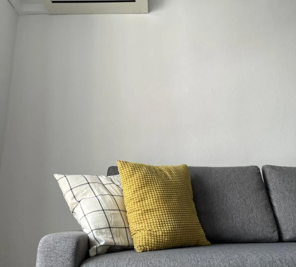 Malaga Prime Location - Stylish Apartment With Free Wifi, Free Parking, Steps From The Historic Center