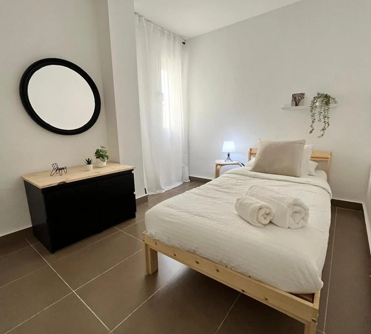 Malaga Prime Location - Stylish Apartment With Free Wifi, Free Parking, Steps From The Historic Center Spain