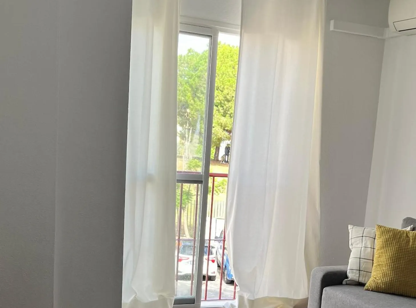 Malaga Prime Location - Stylish Apartment With Free Wifi, Free Parking, Steps From The Historic Center